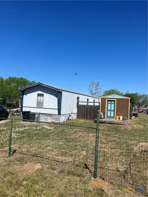 224 Bernie Lane, Seguin, TX 78155