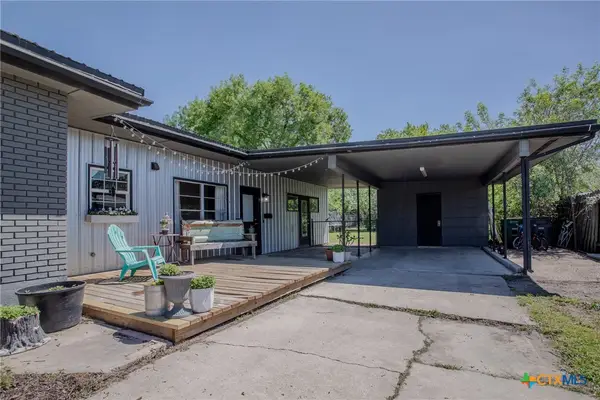 4806 Evergreen Street, Victoria, TX 77904