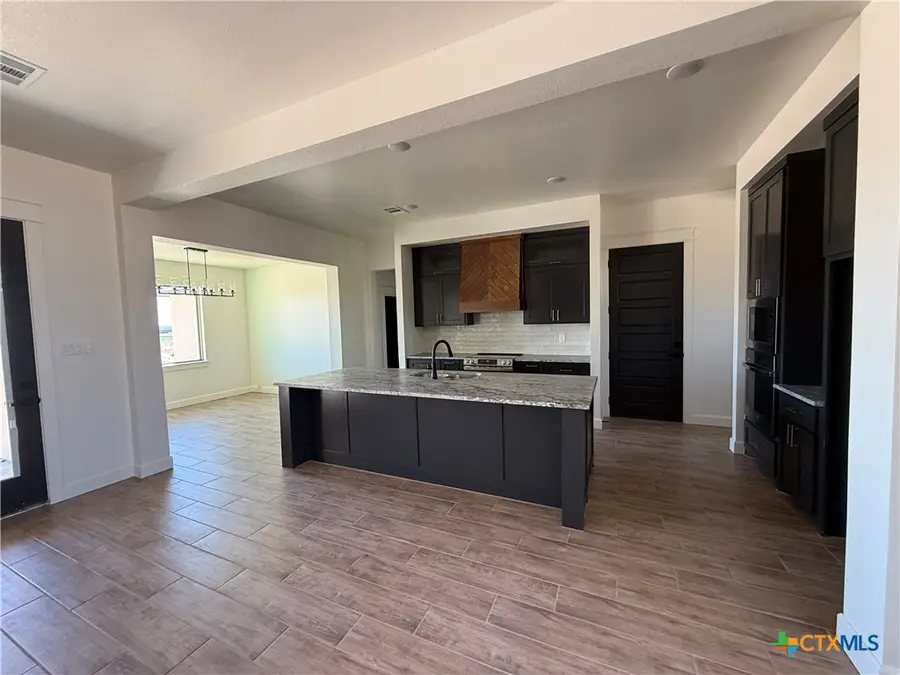 11043 Eagle Walk Boulevard, Salado, TX 76571 - #2