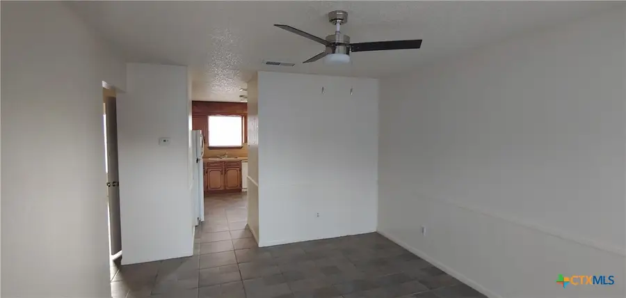 915 N 7th Street #D, Copperas Cove, TX 76522 - #3