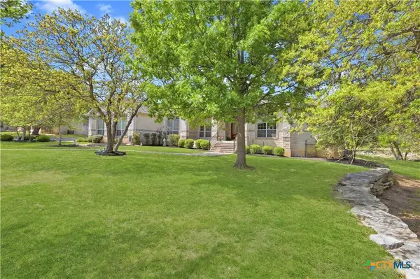 205 W Majestic Oak Lane, Georgetown, TX 78633