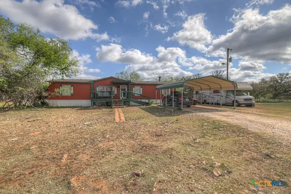 2525 Hugo Road, San Marcos, TX 78666