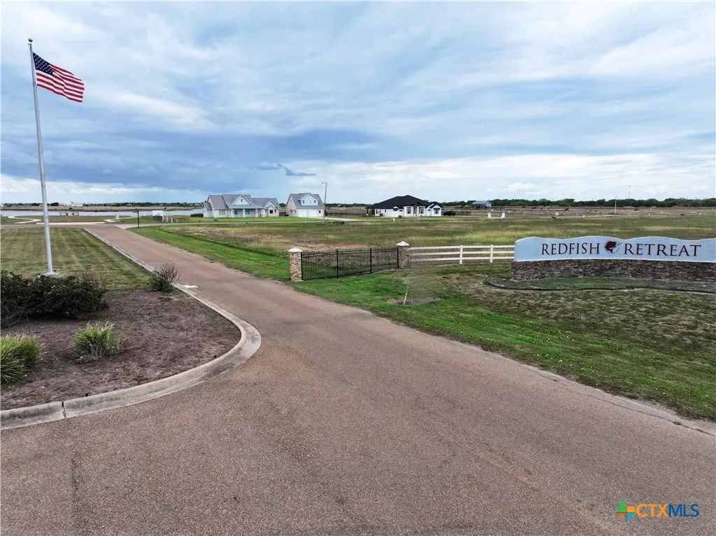 42 Redfish Retreat Drive, Port Lavaca, TX 77979 - #1