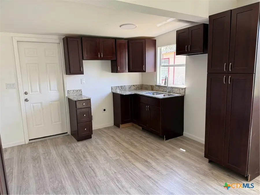 2411 Mumphord Street, Victoria, TX 77901 - #2