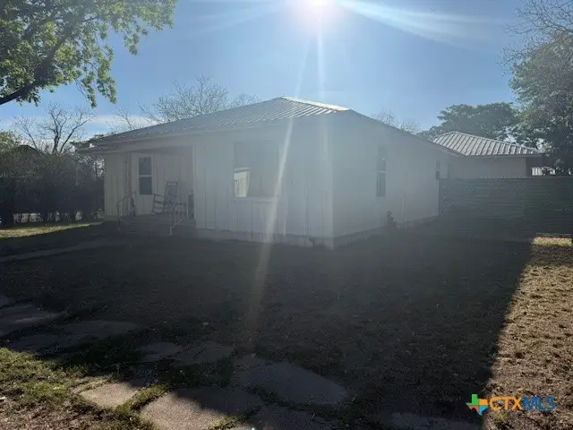 612 Schwab Street, Yoakum, TX 77995 - #2