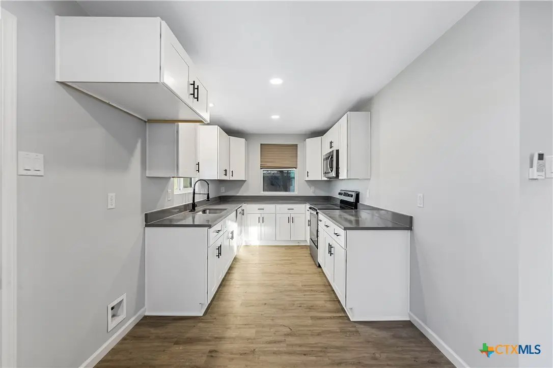 263 S Grape Avenue, New Braunfels, TX 78130 - #1