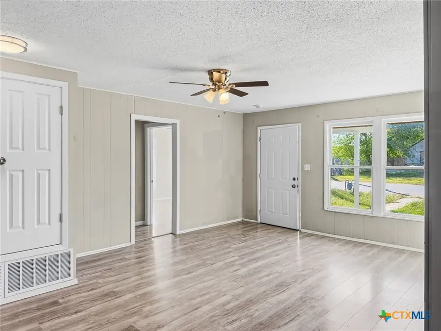 240 Tom Sawyer Street, Evant, TX 76525 - #2