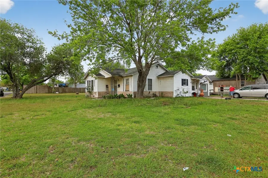 2011 N Jecker, Victoria, TX 77901 - #2