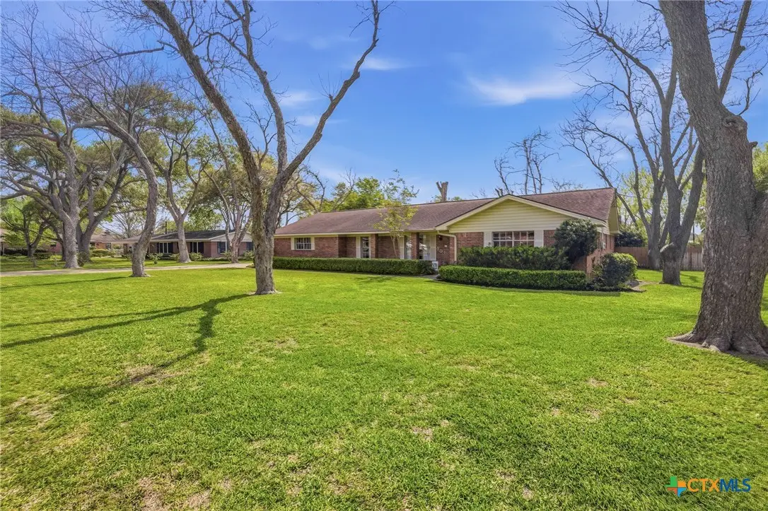 501 Dundee Street, Victoria, TX 77904 - #1