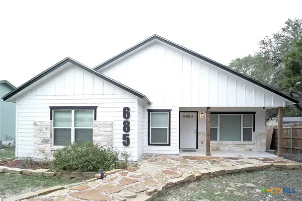 685 Ridgerock Drive, Canyon Lake, TX 78133