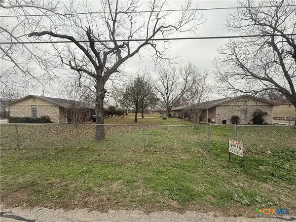 200-220 Quail Run Road, Martindale, TX 78655
