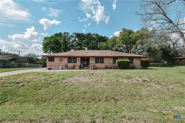 103 Rhodes Road, Victoria, TX 77904