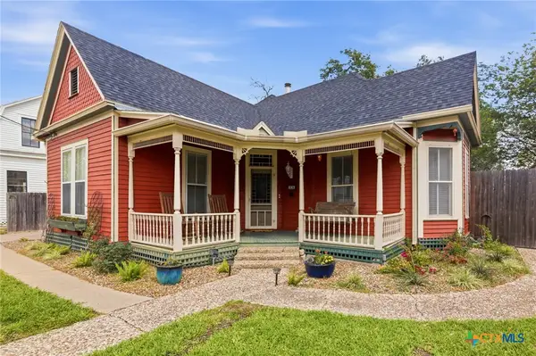 306 W Stayton Avenue, Victoria, TX 77901