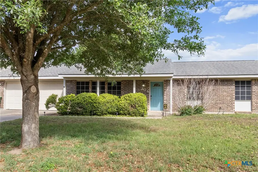 204 Berwick Street, Victoria, TX 77904 - #2