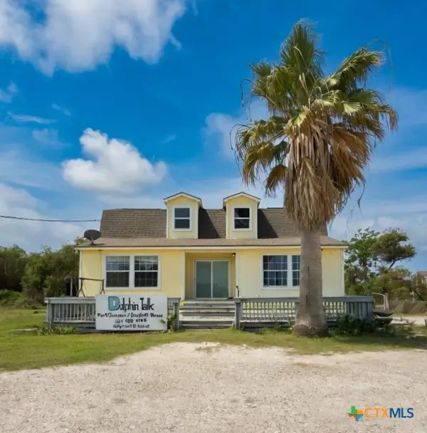 2232 W Monroe Avenue, Port O'Connor, TX 77982
