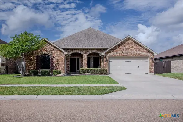 207 Brushy Creek, Victoria, TX 77904