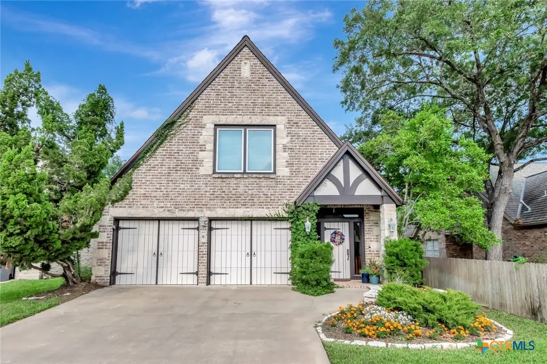 6 Cotswold Lane, Victoria, TX 77904 - #1