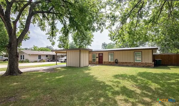 4713 Dahlia Lane, Victoria, TX 77904