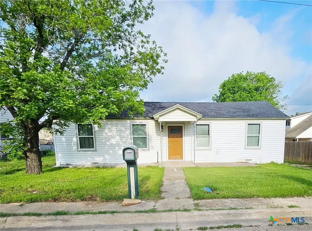 409 N 14th Street, Gatesville, TX 76528 - #1