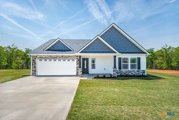 183 Lost Maples Way, Marion, TX 78124