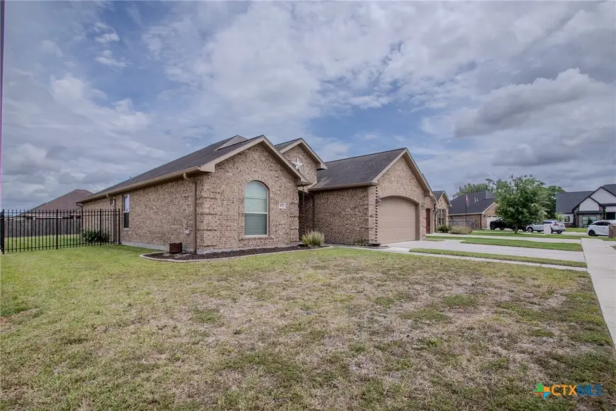 102 Luke Court, Victoria, TX 77904 - #3