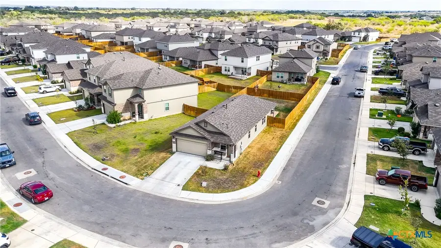 150 Legendary Trail Loop, Floresville, TX 78114 - #2