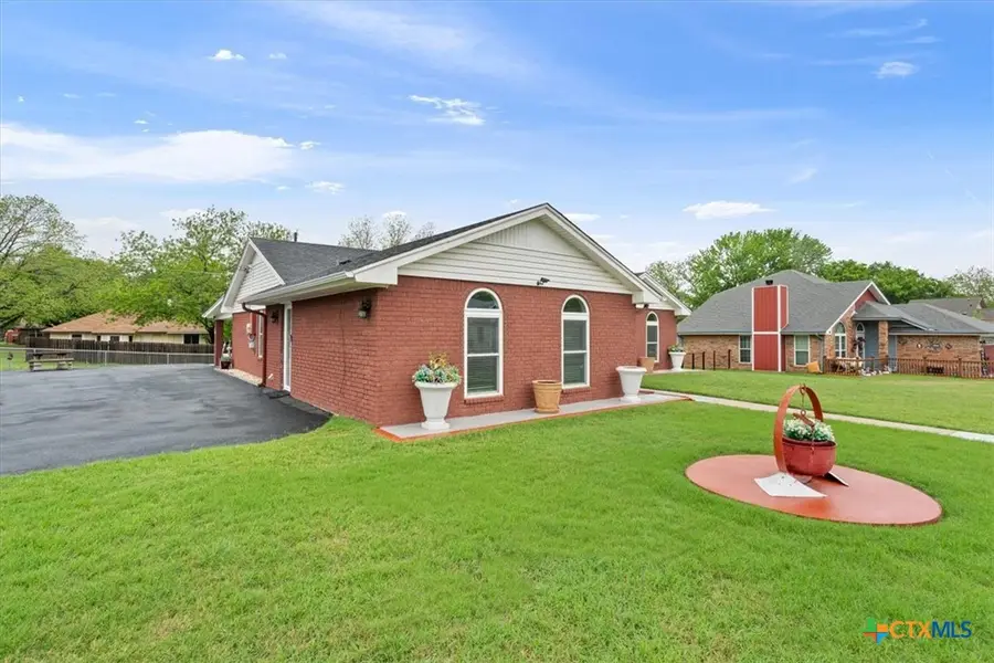 510 Houston Street, Copperas Cove, TX 76522 - #3