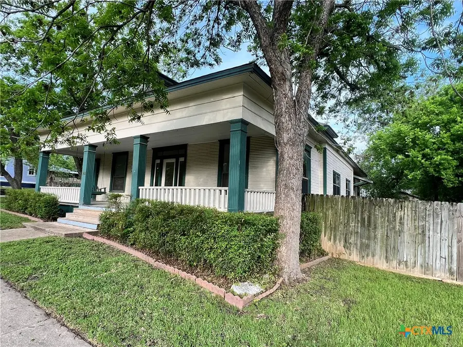 902 N 1st Street, Temple, TX 76501 - #3