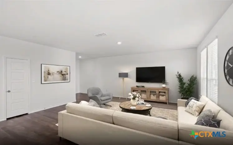 153 Green Berets Bend, Jarrell, TX 76537 - #3