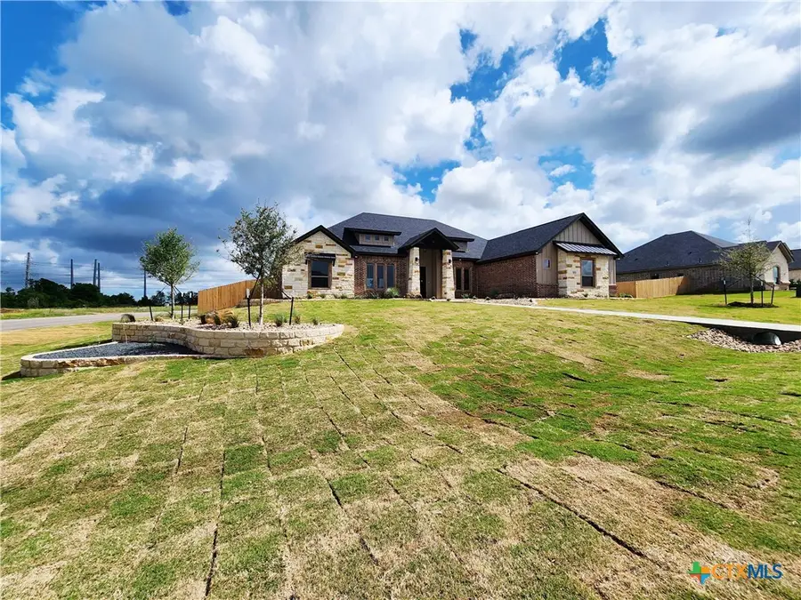 301 Rodeo Road, Salado, TX 76571 - #2