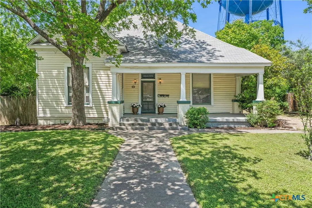 1306 N 15th Street, Temple, TX 76501 - #1