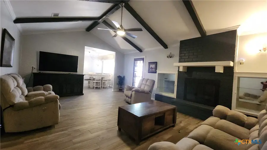 204 Cherokee Lane, Victoria, TX 77901 - #3