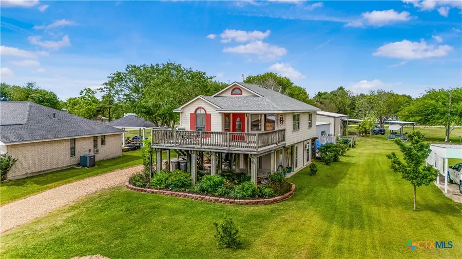 205 E Bay Avenue, Seadrift, TX 77983 - #2