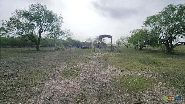 2395 San Antonio River Road, Victoria, TX 77905
