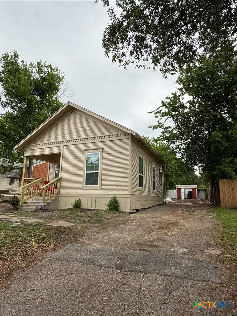 1303 S 13th Street, Temple, TX 76504 - #1
