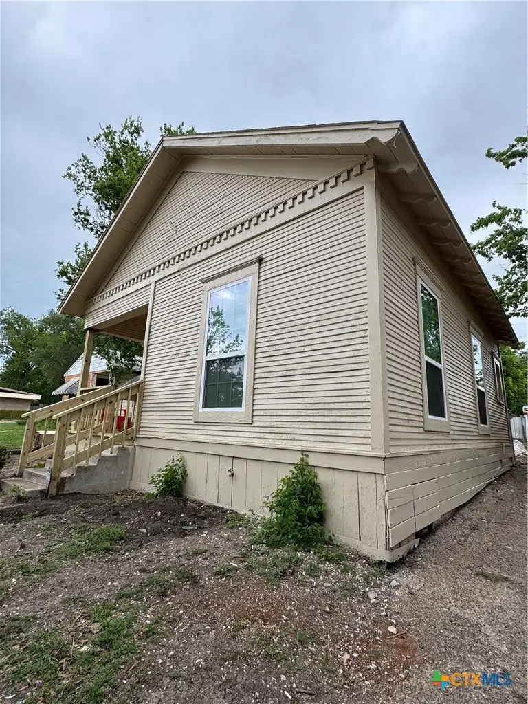 1303 S 13th Street, Temple, TX 76504 - #2