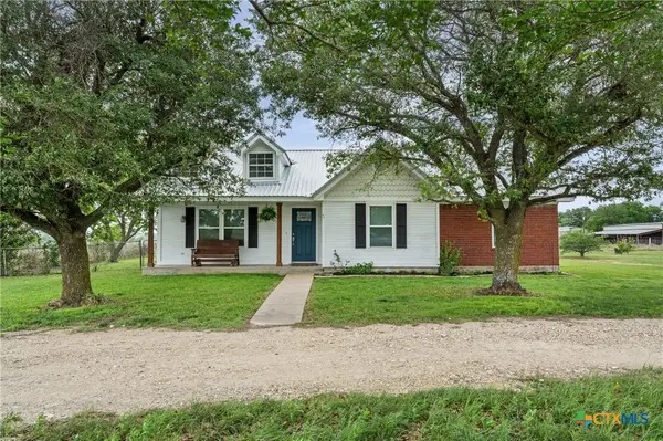 6990 Stringtown Spur, Rogers, TX 76569