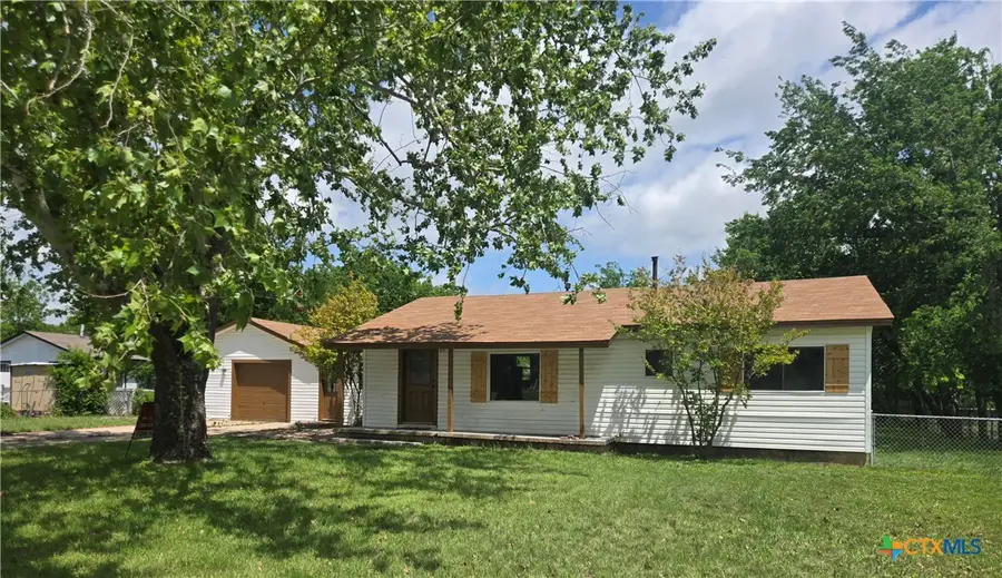 101 E Halstead Avenue, Copperas Cove, TX 76522 - #2