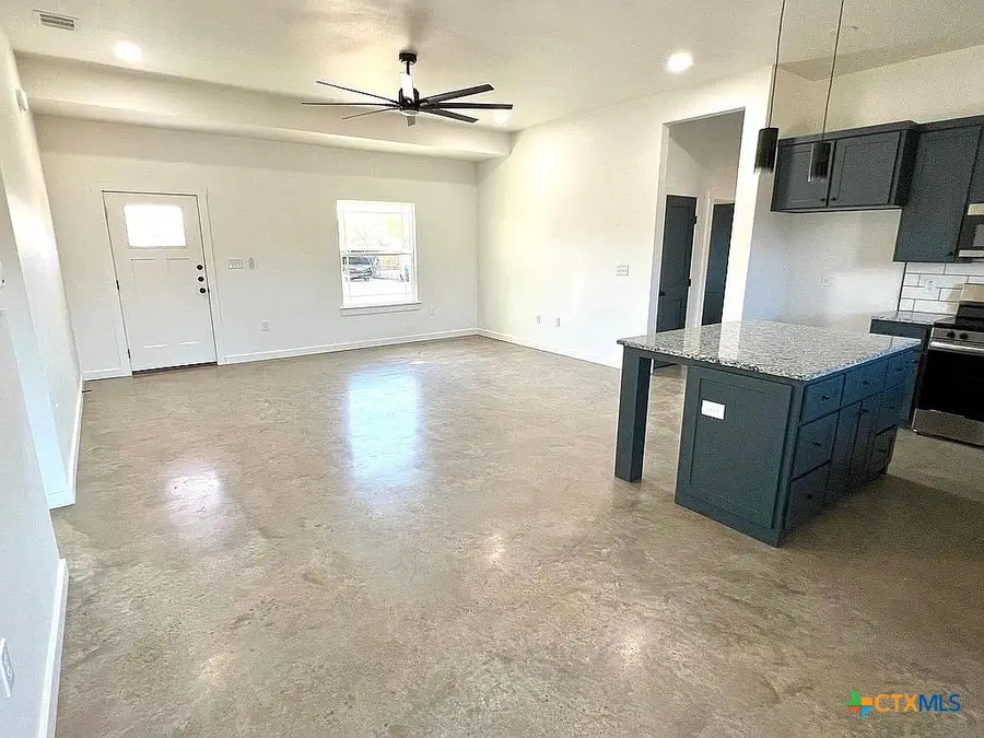 1205 Westview Drive, Gatesville, TX 76528 - #2