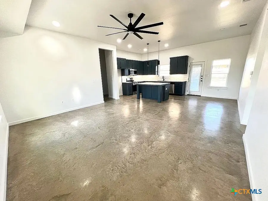 1205 Westview Drive, Gatesville, TX 76528 - #3