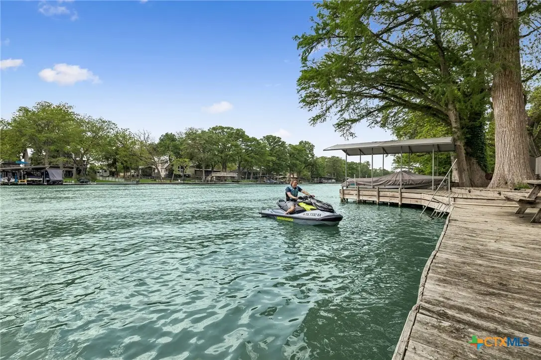 723 E Zipp Road, New Braunfels, TX 78130 - #1