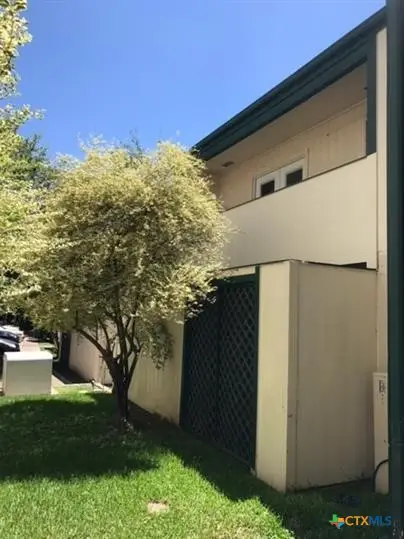 6718 Silvermine Drive #302, Austin, TX 78736