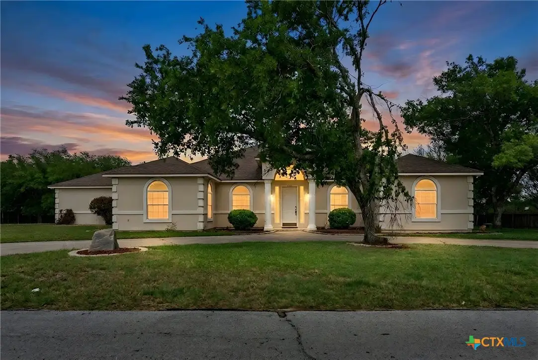 3112 Oakridge Boulevard, Harker Heights, TX 76548 - #1