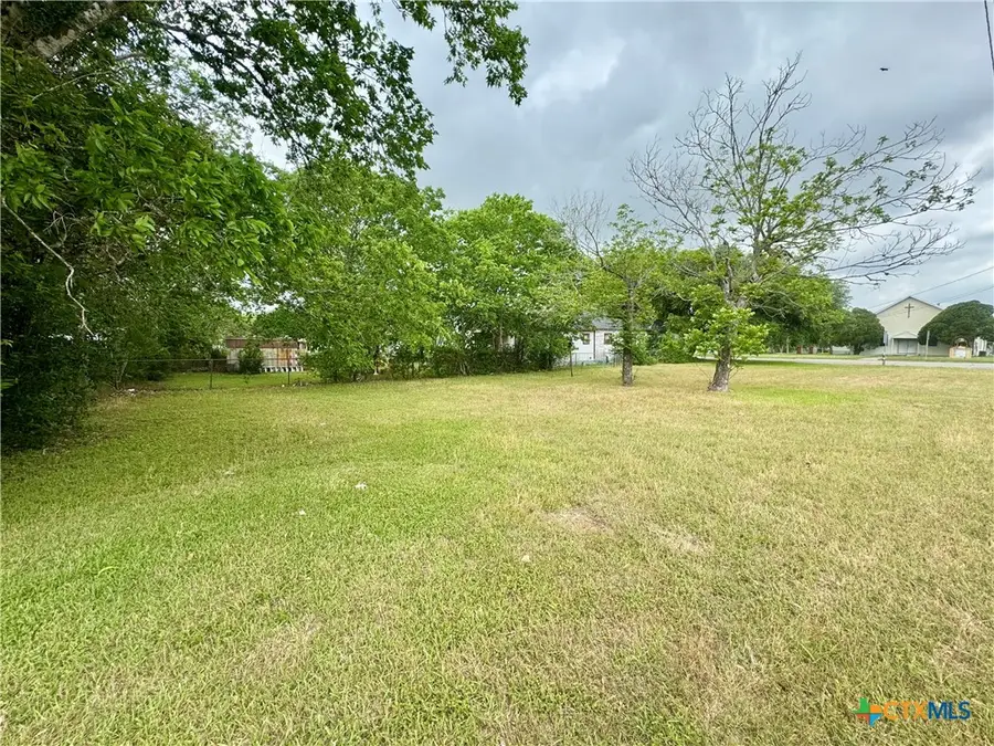 00 Huck Street, Yoakum, TX 77995 - #2