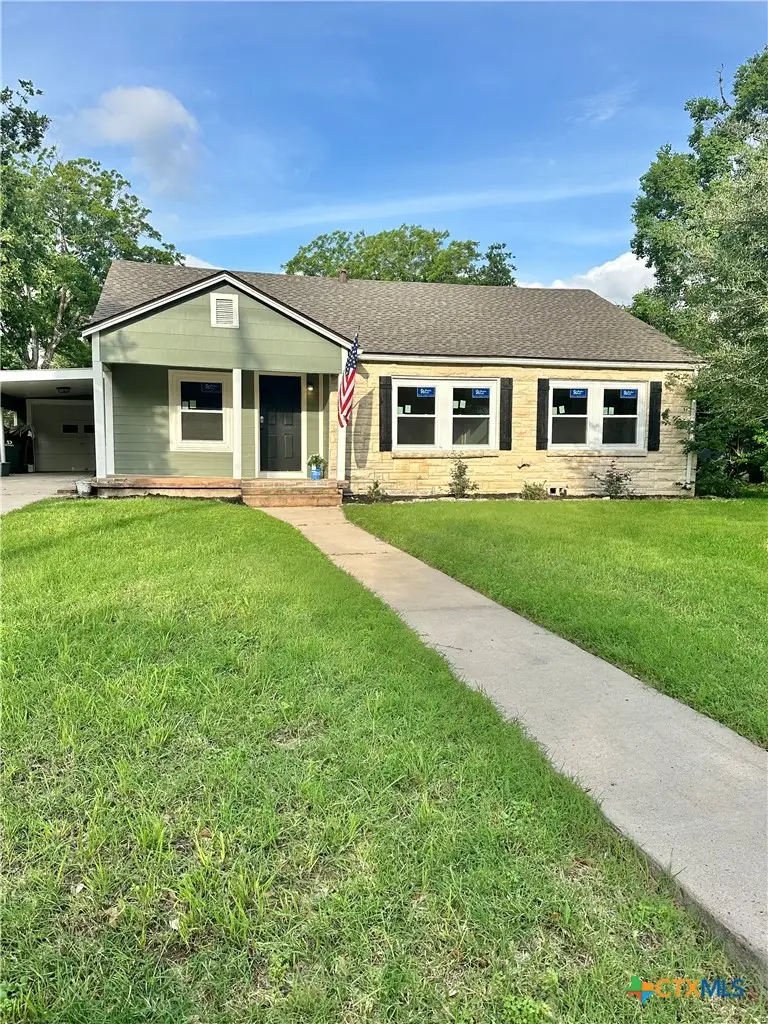 309 S Ridge, Hallettsville, TX 77964 - #2