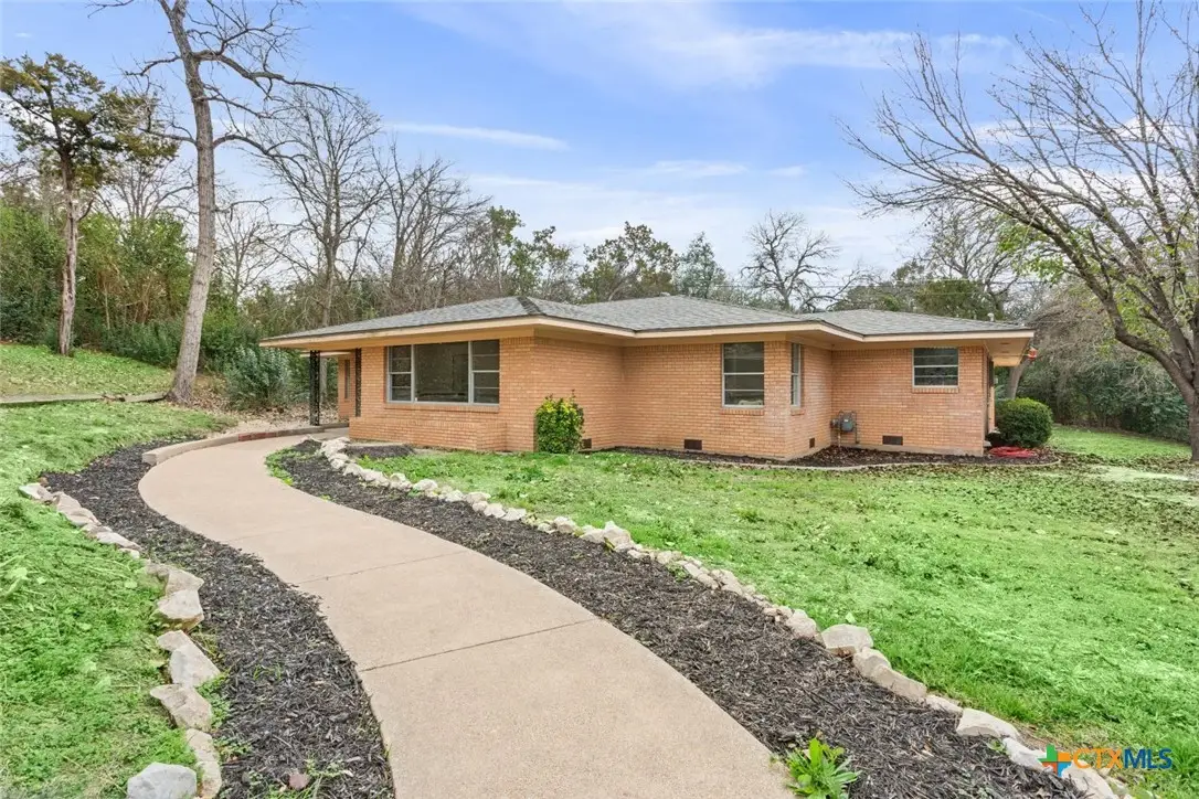 3213 W Avenue T, Temple, TX 76504 - #1