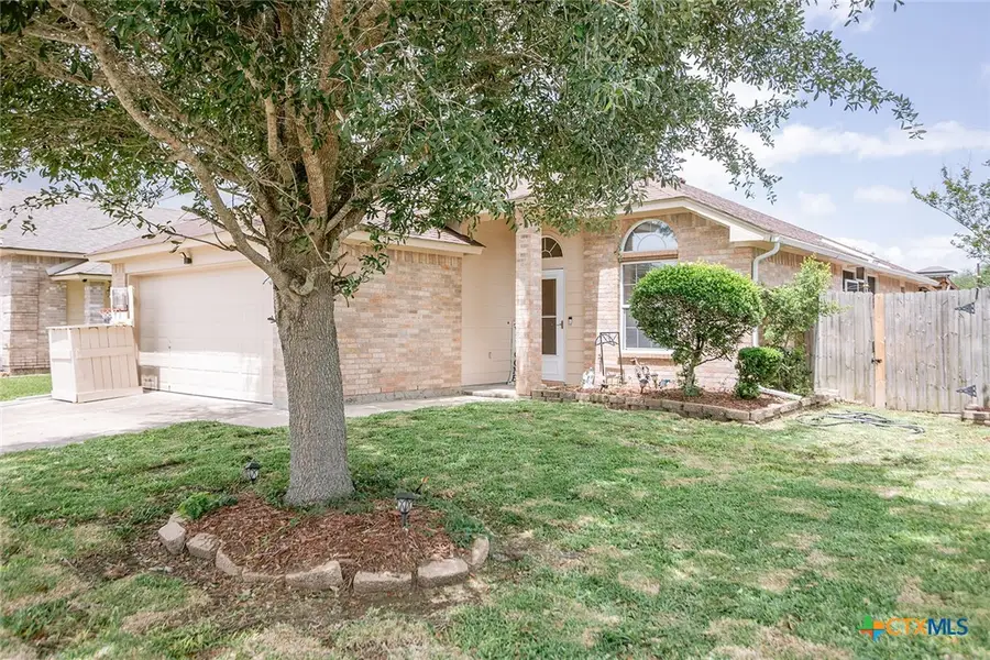 208 Yellowstone Drive, Victoria, TX 77904 - #2