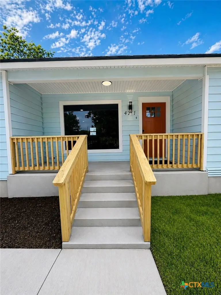 421 S 32nd Street, Temple, TX 76501 - #2