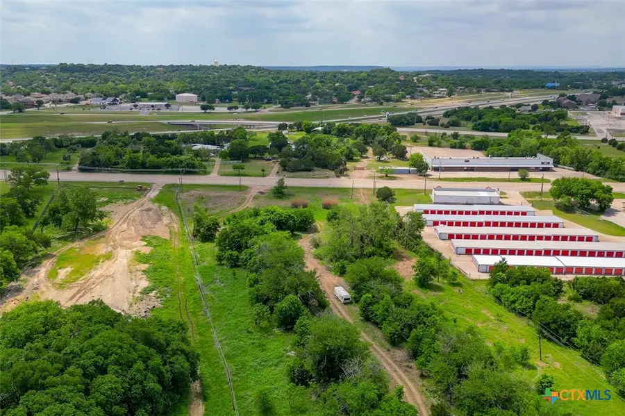 1611 E Veterans Memorial Boulevard, Harker Heights, TX 76548 - #3