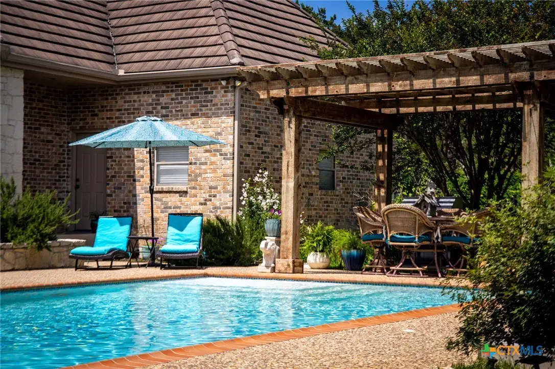21419 Forest Waters Circle, Garden Ridge, TX 78266 - #1